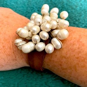 Freshwater pearl bracelet